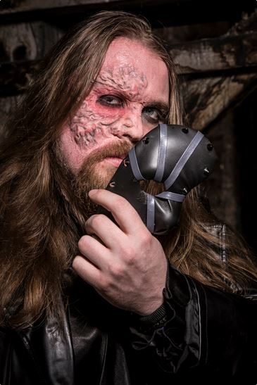 fantome opera -'Ginie Travaglini _ Portfolio _ Maquillage SFX.jpg